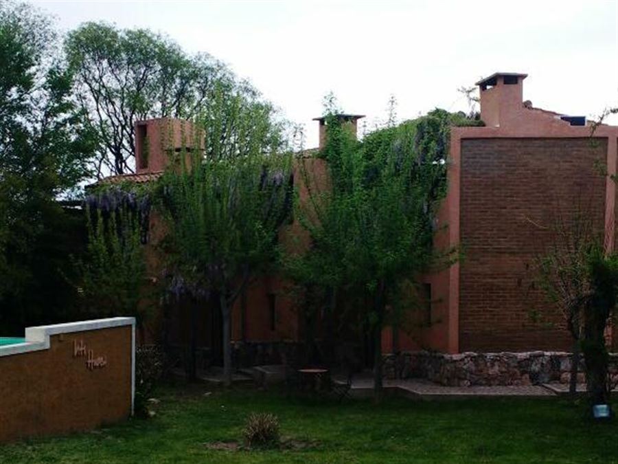 Piscina y parque | Inti Huasi Apart Cabañas - Mina Clavero - Traslasierra Piscina y parque | Inti Huasi Apart Cabañas - Mina Clavero - Traslasierra