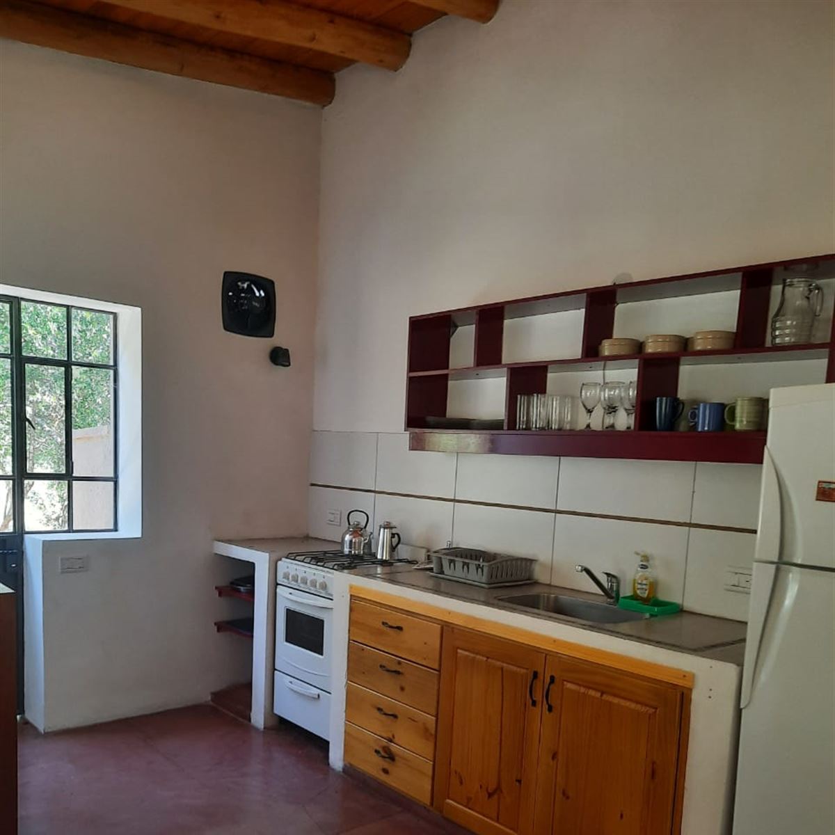 Cocina Barro Tal Vez | Casas La Roja y Barro Tal Vez - Villa de Las Rosas - Traslasierra Cocina Barro Tal Vez | Casas La Roja y Barro Tal Vez - Villa de Las Rosas - Traslasierra